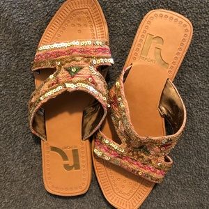 Used Report Flat Sandals